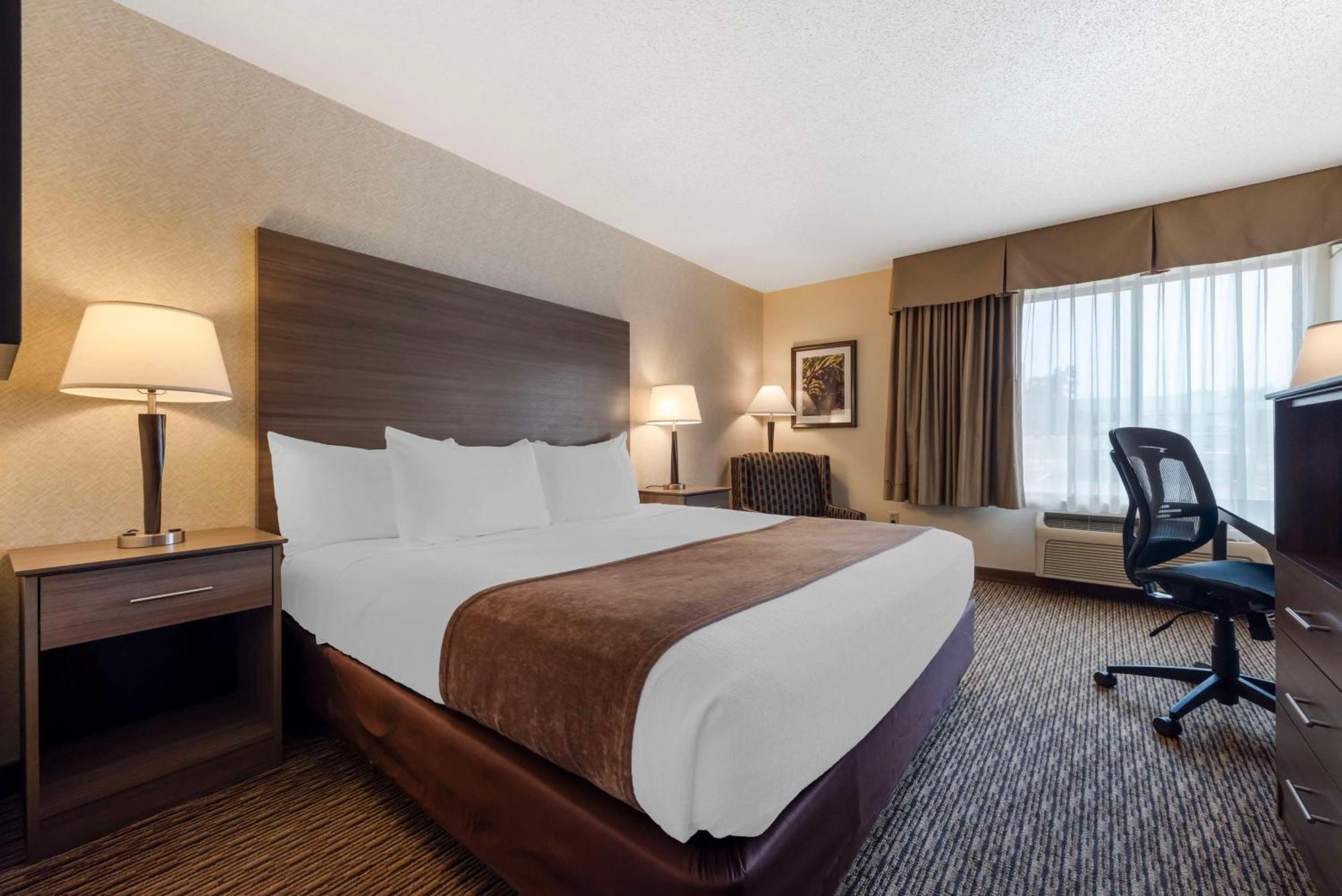 Best Western Spooner Riverplace Exterior photo